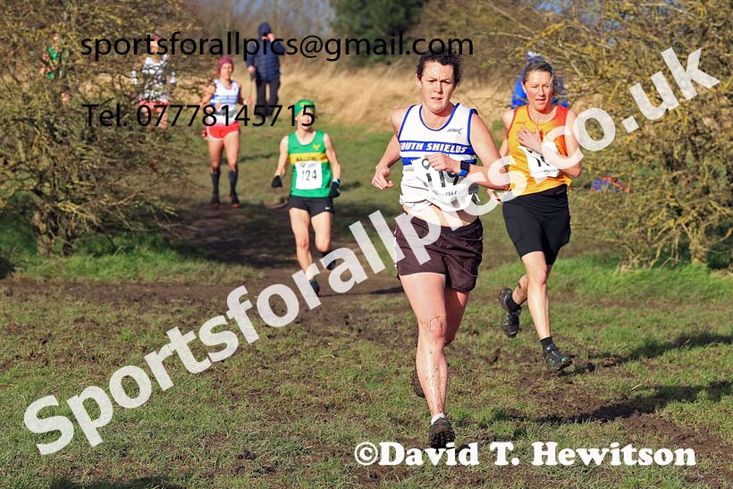 Womens 35 and Over and Mens 65 and Over, 2024 NEMAA Cross Country Champs., Wallsend. Photo: David T. Hewitson/Sports for All Pics